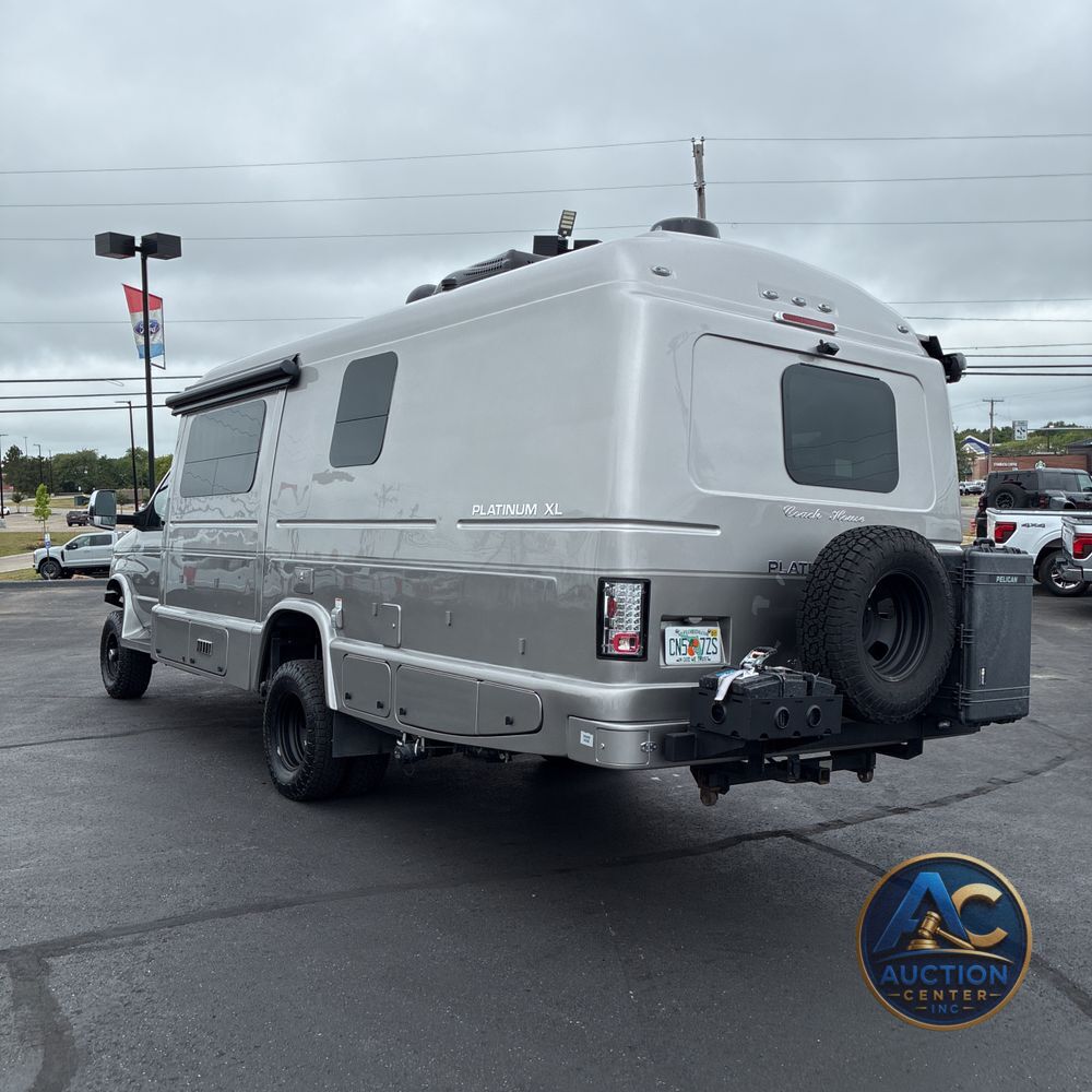 2022 Ford Commercial Vans E450