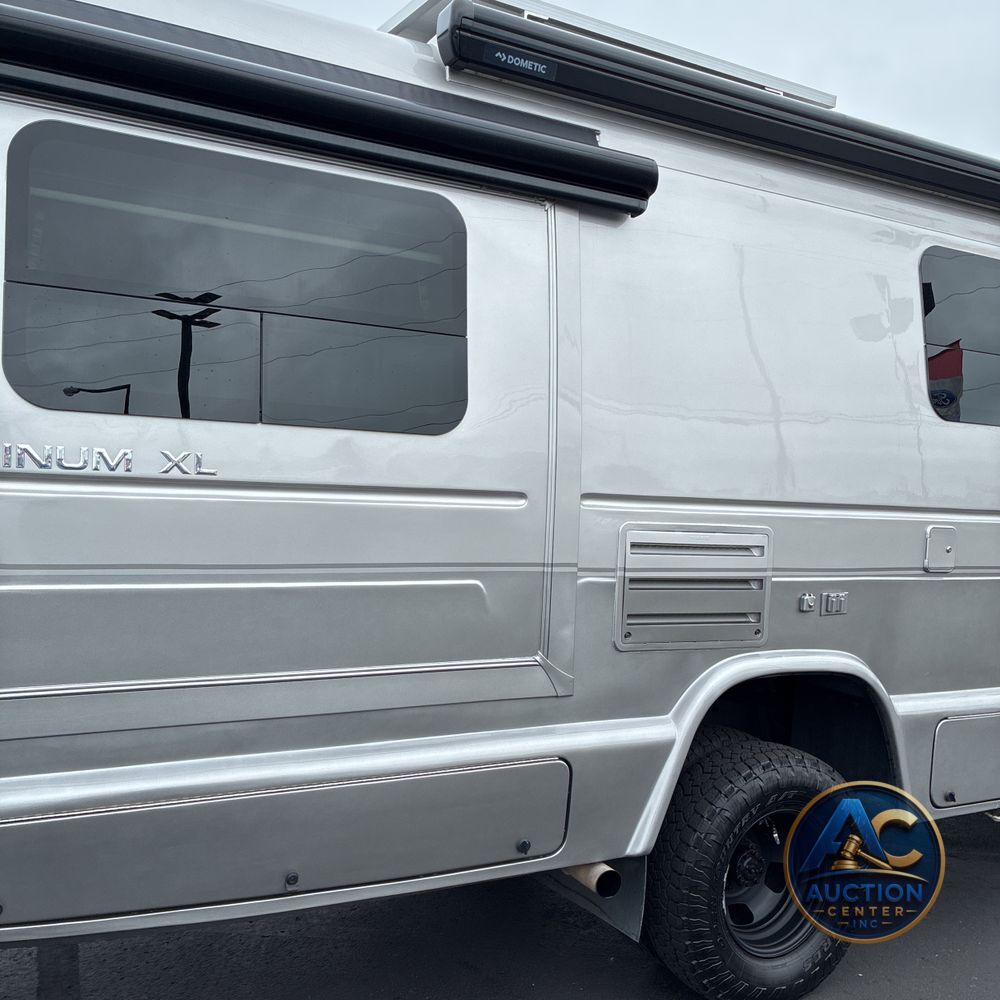 2022 Ford Commercial Vans E450