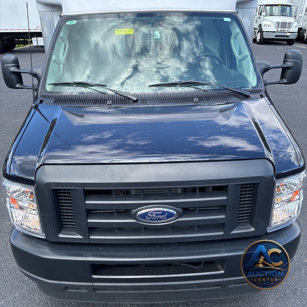 2025 Ford Commercial Vans E450