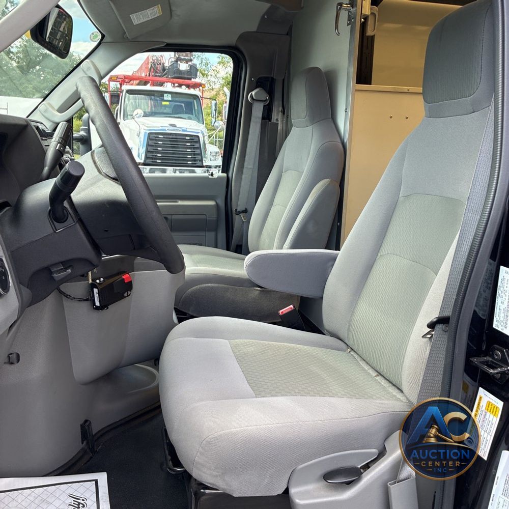 2025 Ford Commercial Vans E450