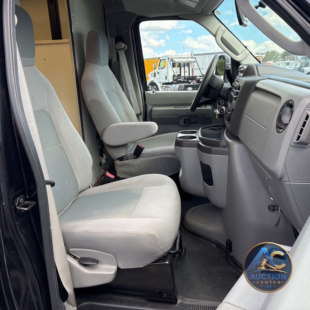 2025 Ford Commercial Vans E450