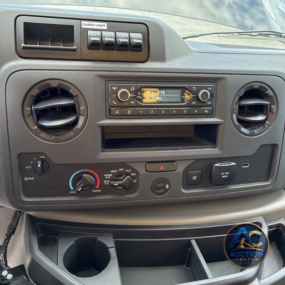 2025 Ford Commercial Vans E450