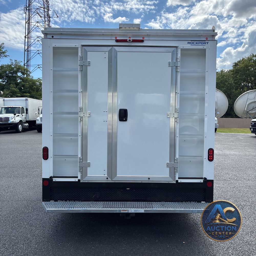 2025 Ford Commercial Vans E450