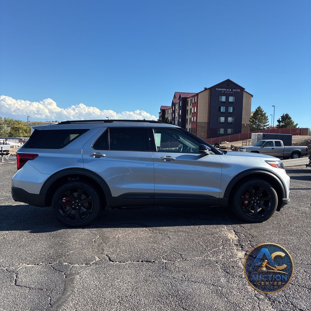 2024 Ford Explorer ST