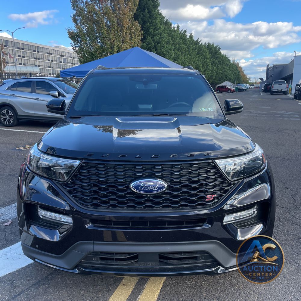 2023 Ford Explorer ST