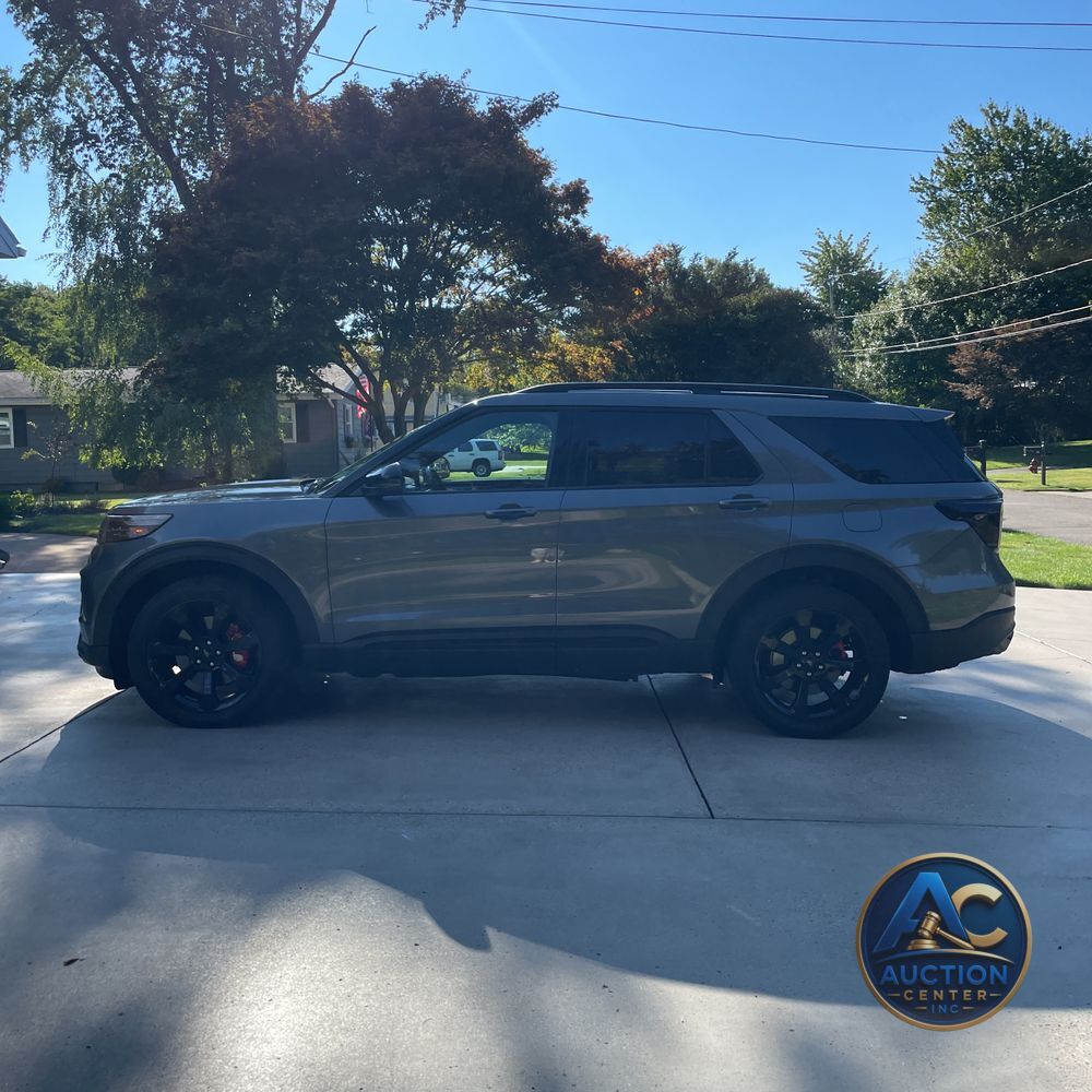 2024 Ford Explorer ST