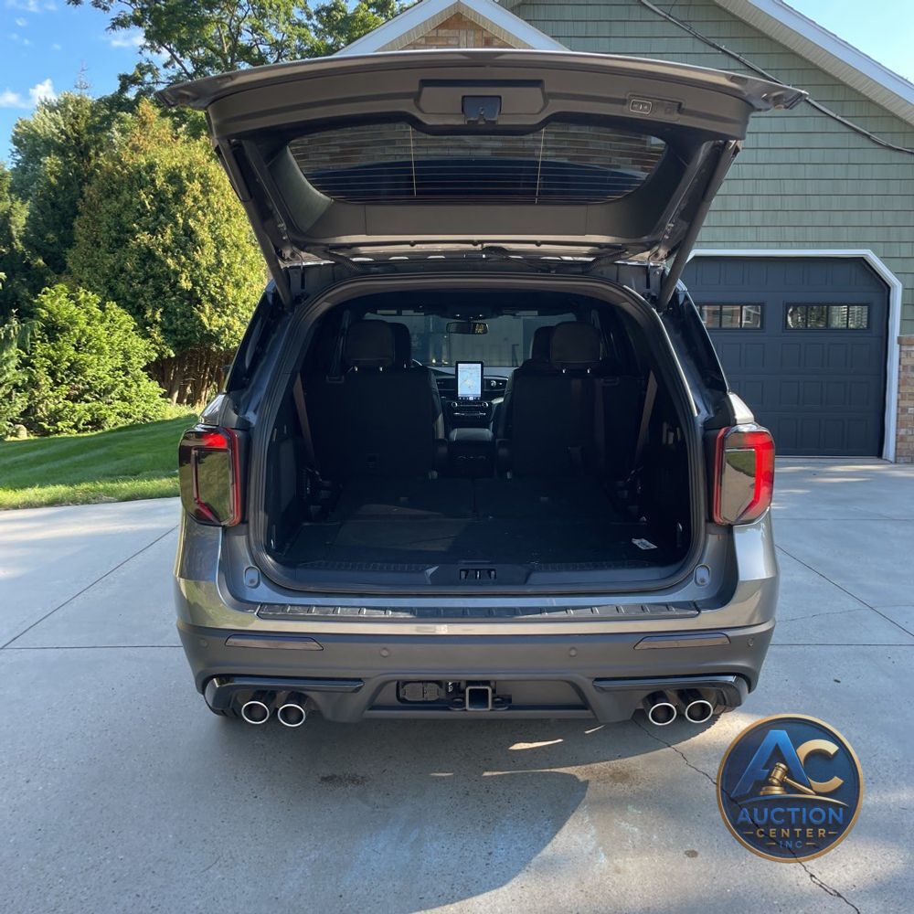 2024 Ford Explorer ST