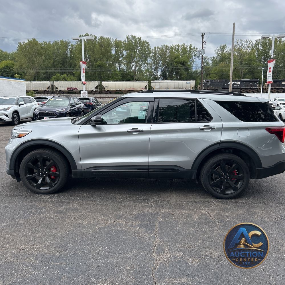 2023 Ford Explorer ST