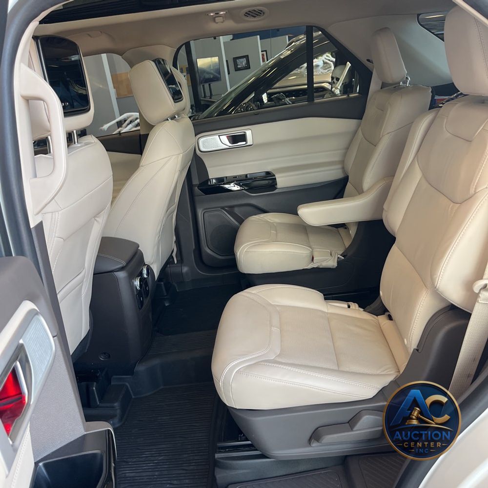 2022 Ford Explorer Platinum