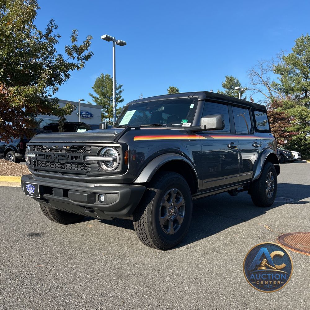 2024 Ford Bronco Outer Banks
