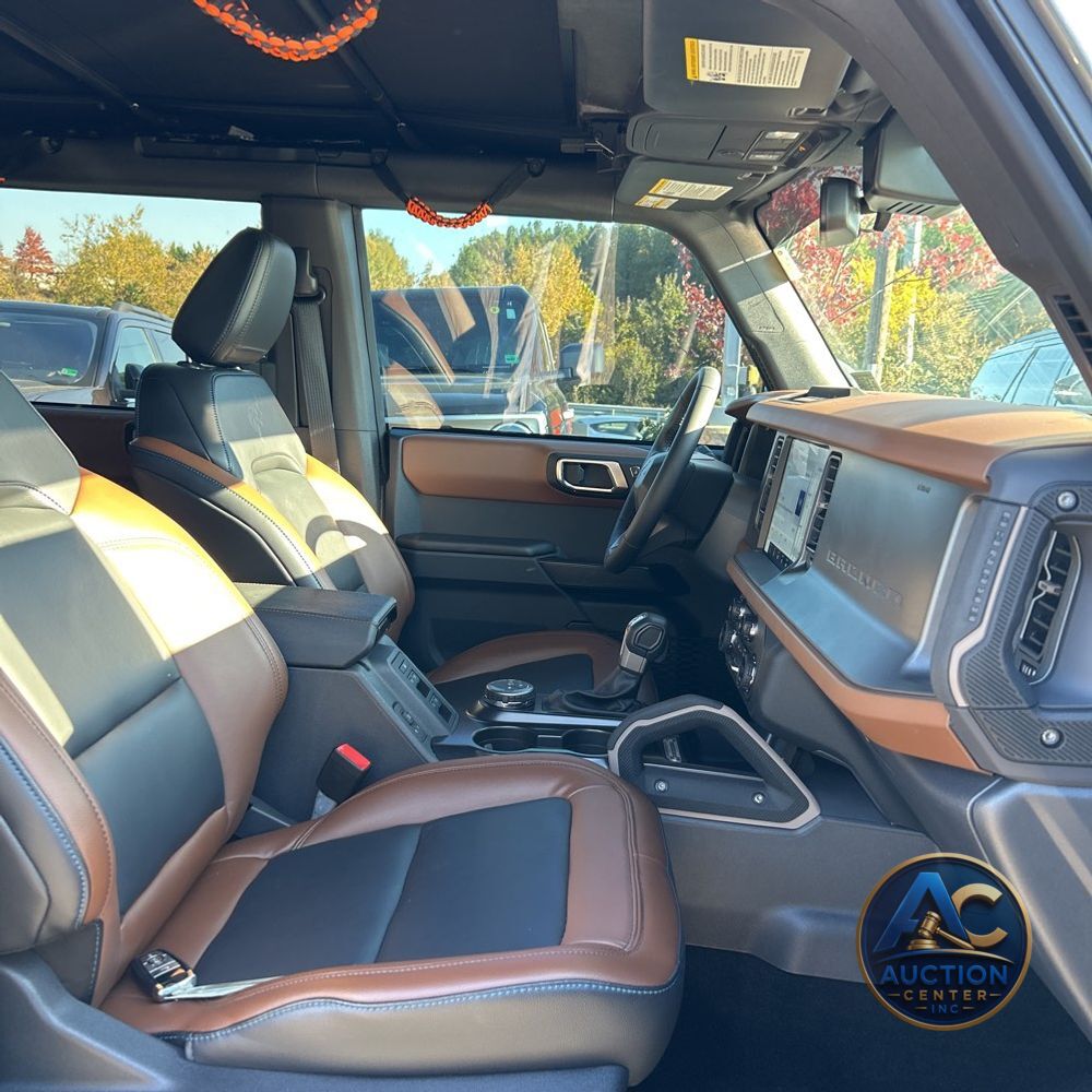 2024 Ford Bronco Outer Banks