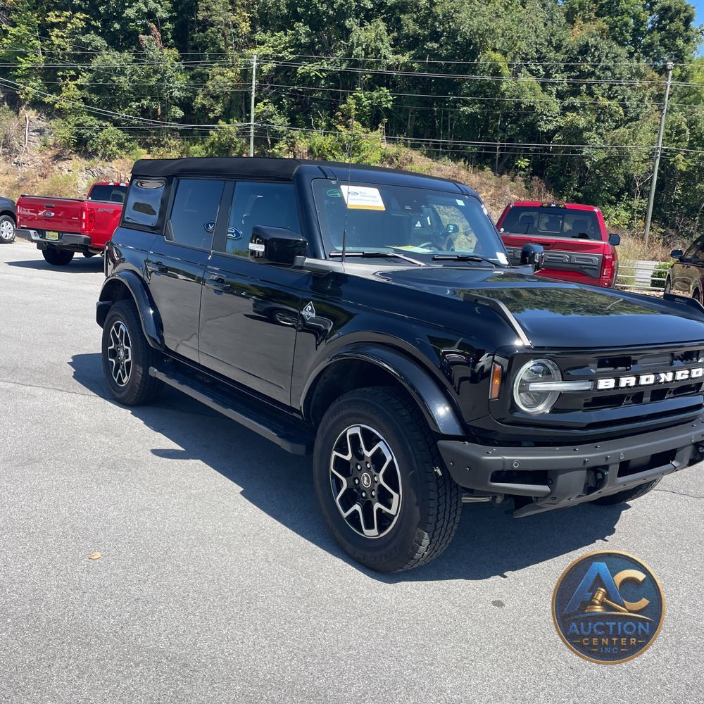 2024 Ford Bronco Outer Banks
