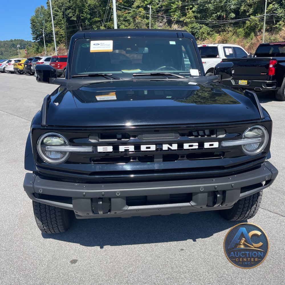 2024 Ford Bronco Outer Banks