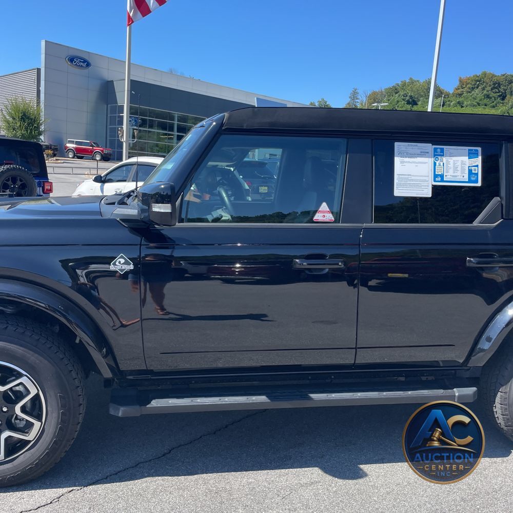 2024 Ford Bronco Outer Banks