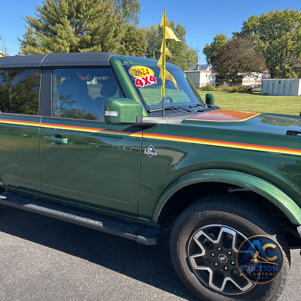 2024 Ford Bronco Outer Banks