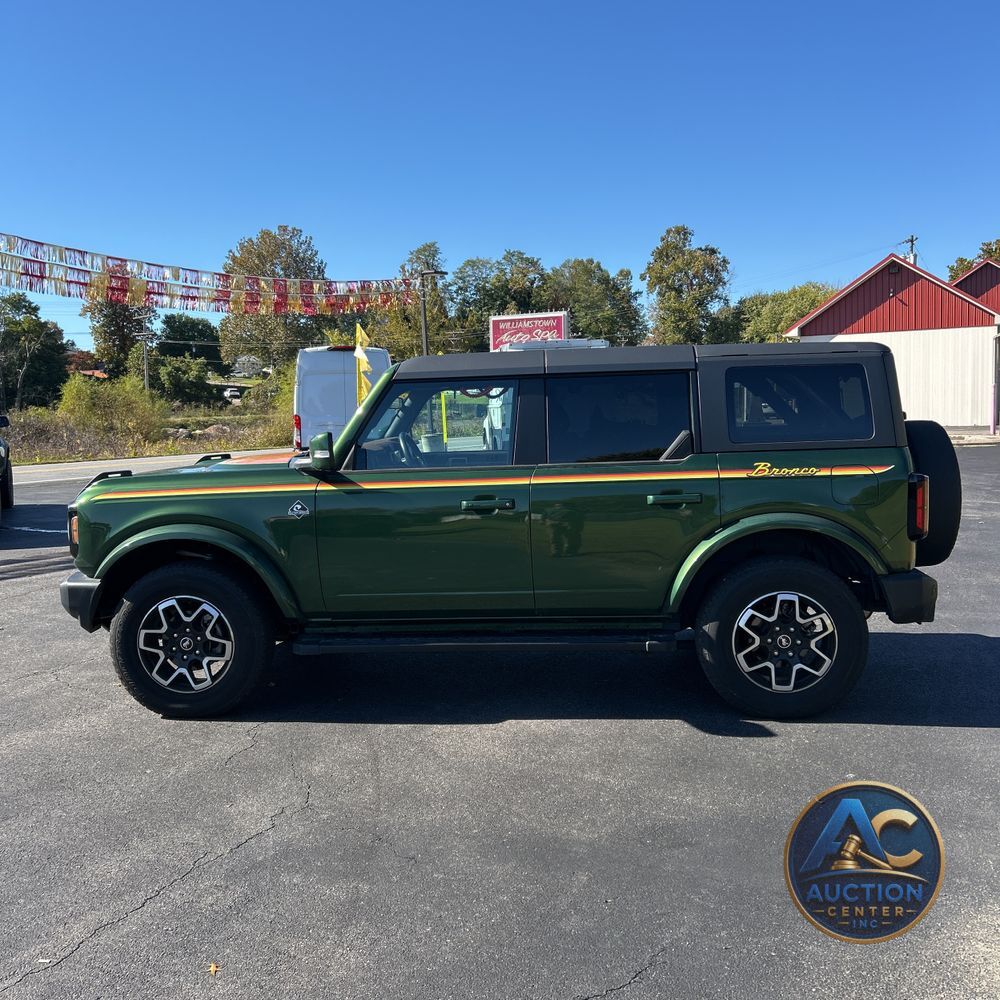 2024 Ford Bronco Outer Banks