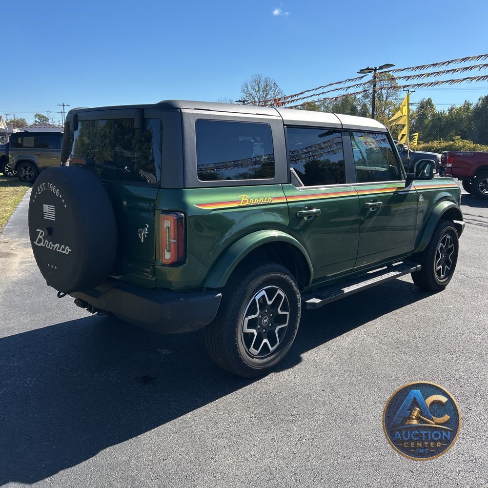 2024 Ford Bronco Outer Banks