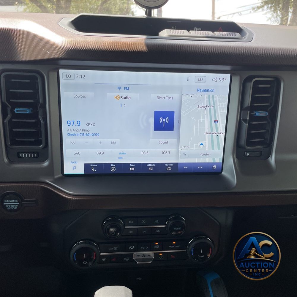 2022 Ford Bronco Outer Banks