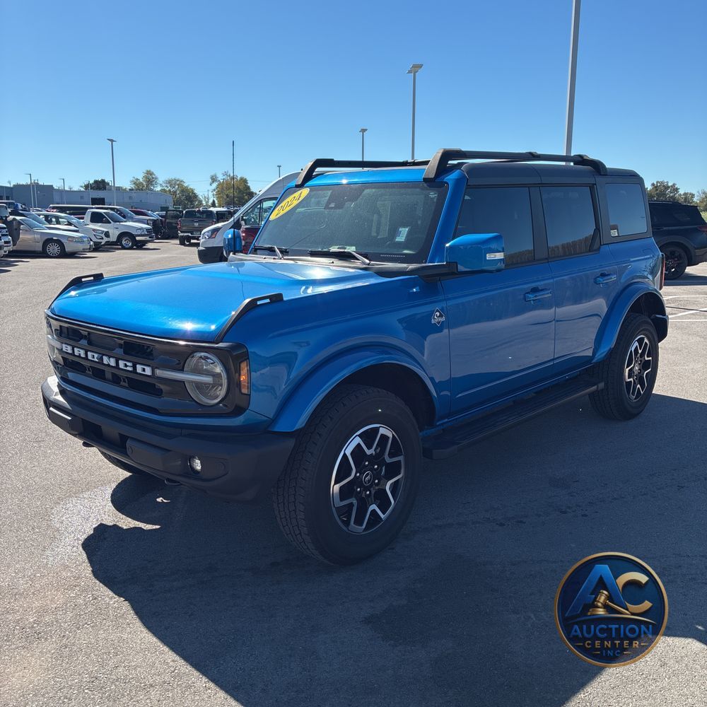 2024 Ford Bronco Outer Banks