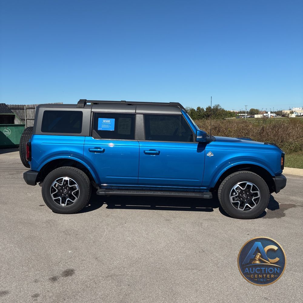2024 Ford Bronco Outer Banks