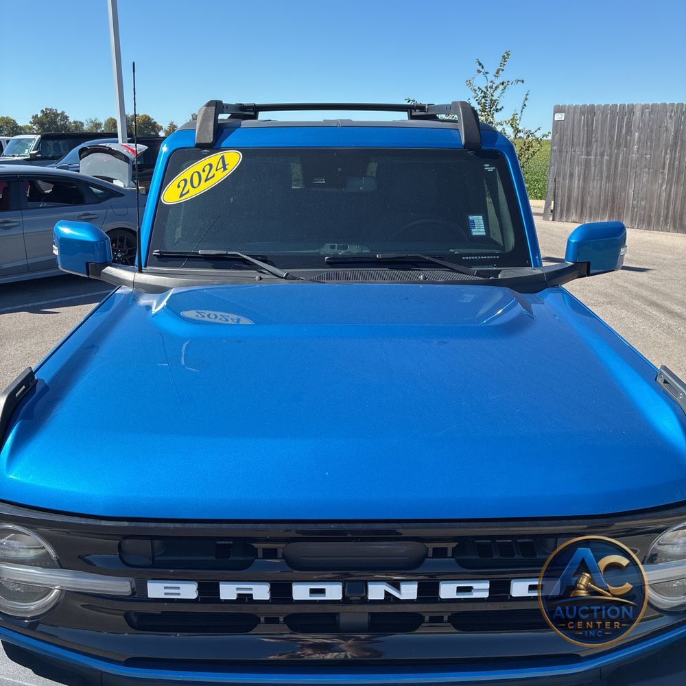 2024 Ford Bronco Outer Banks