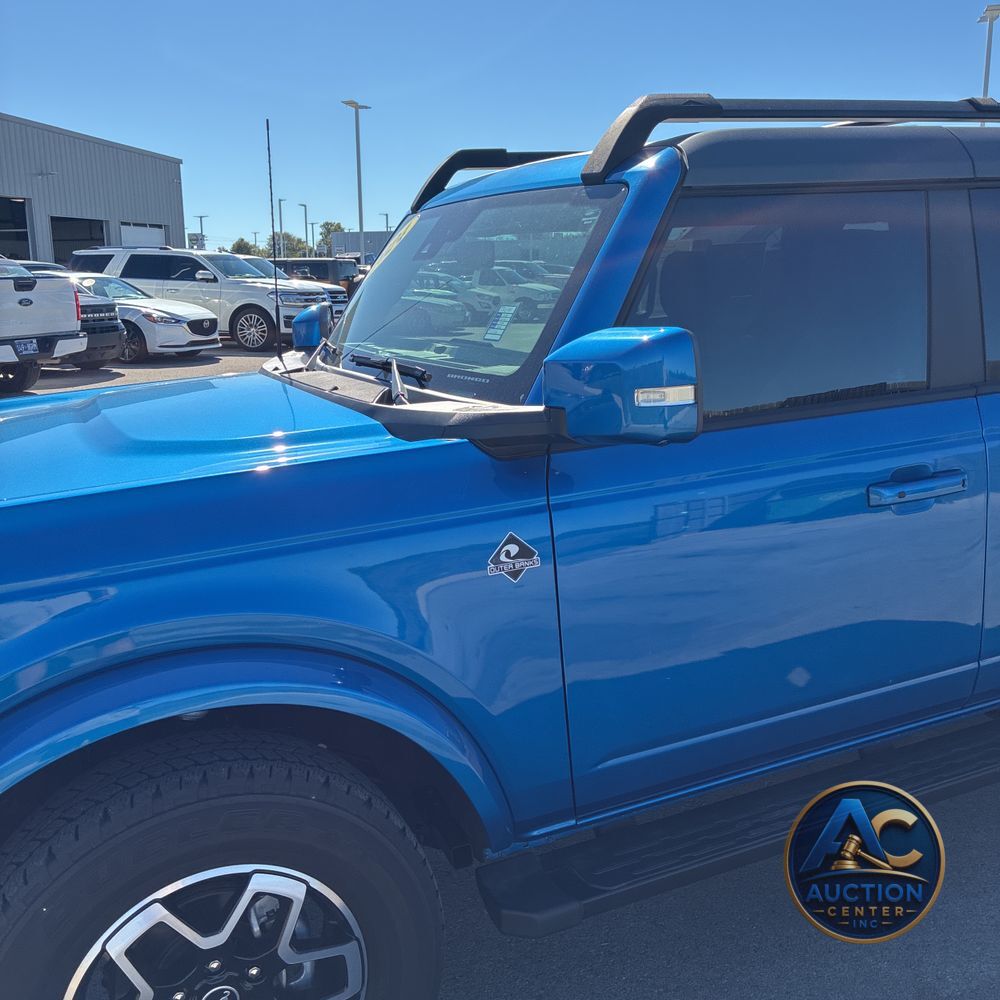 2024 Ford Bronco Outer Banks