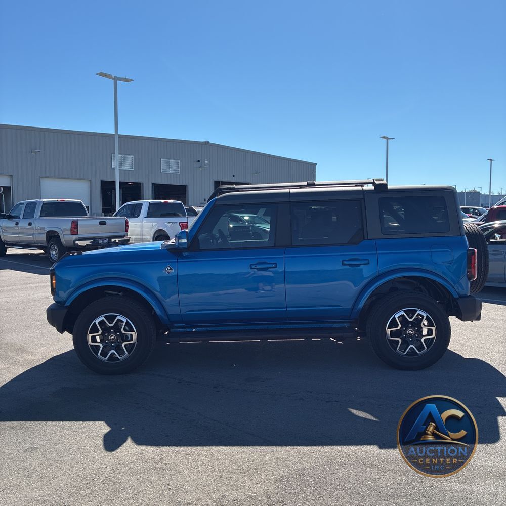 2024 Ford Bronco Outer Banks
