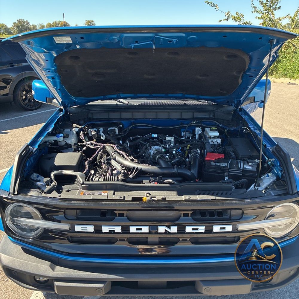 2024 Ford Bronco Outer Banks