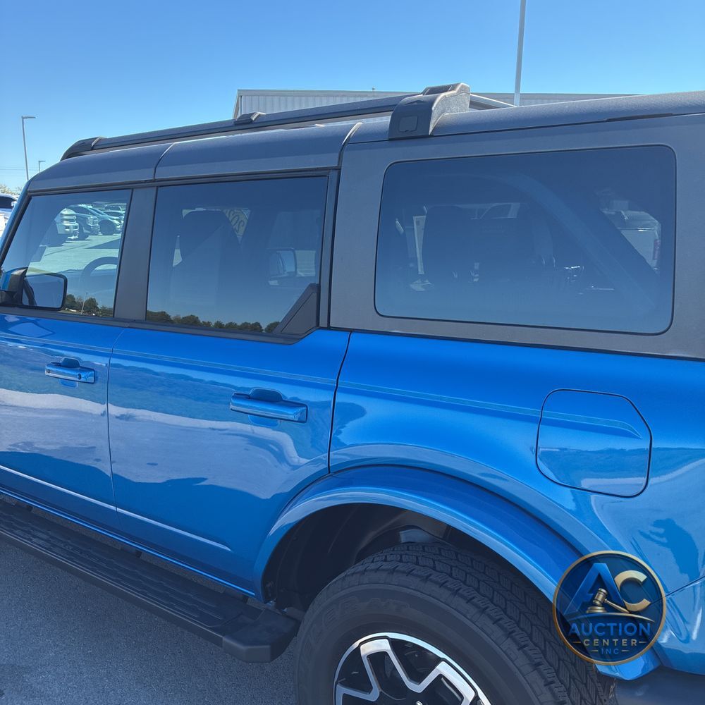 2024 Ford Bronco Outer Banks