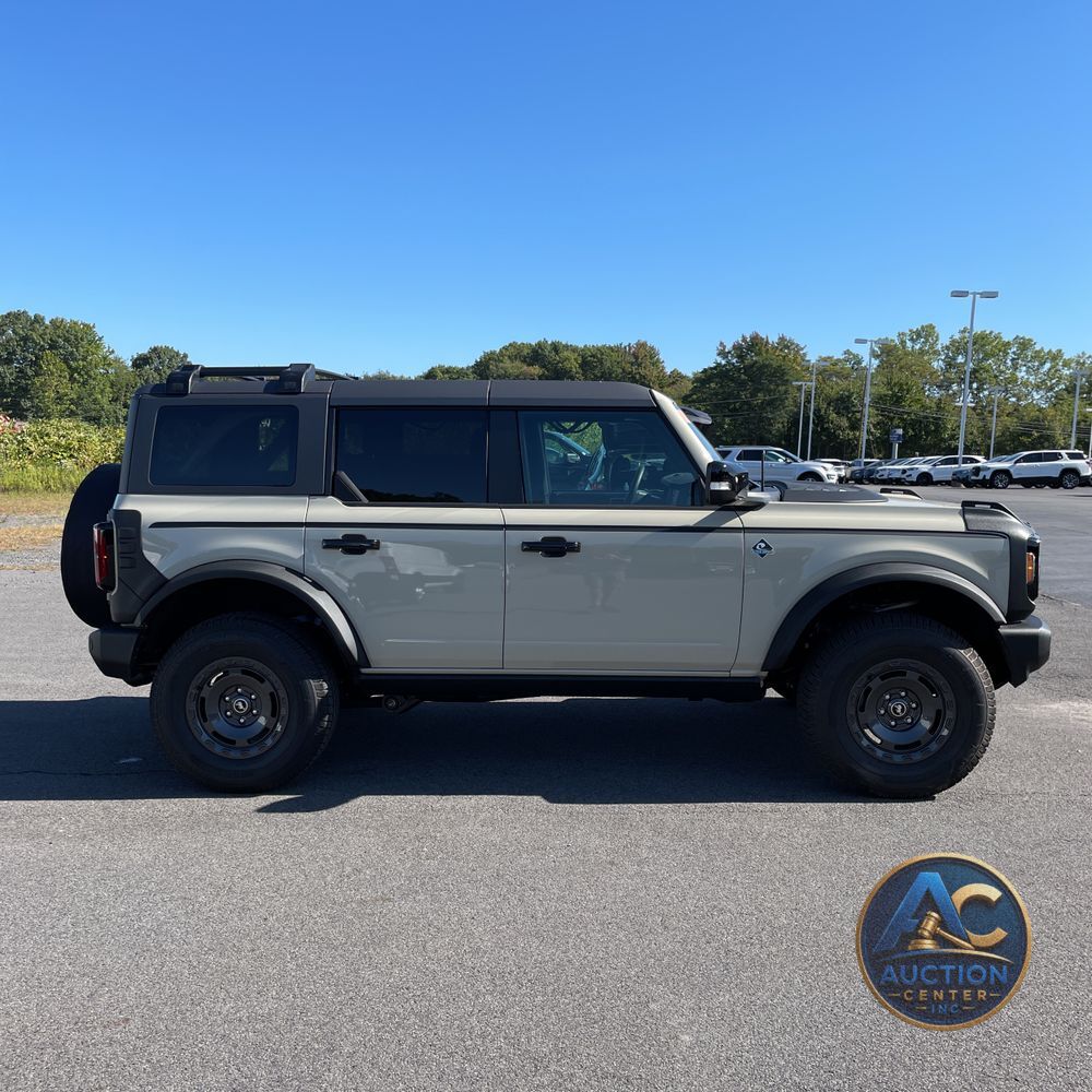 2025 Ford Bronco Outer Banks
