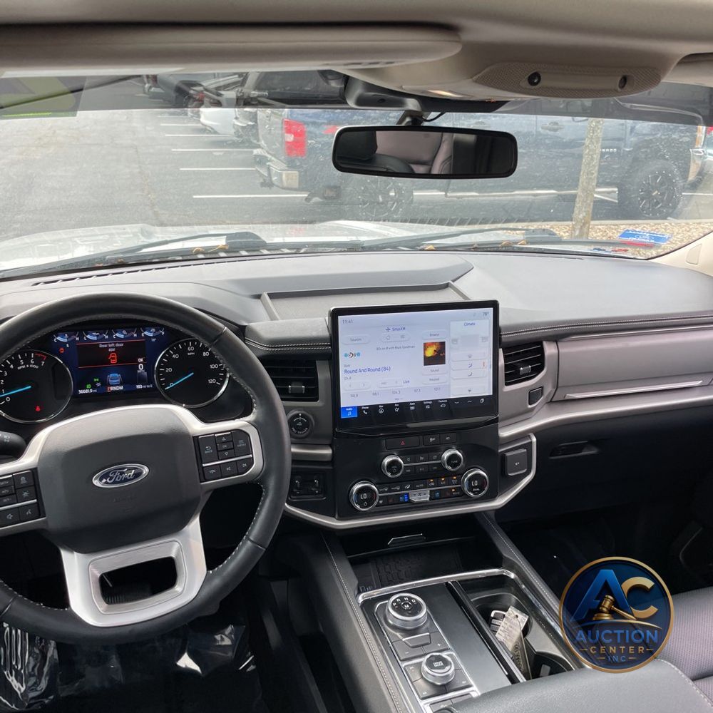 2022 Ford Expedition Max XLT