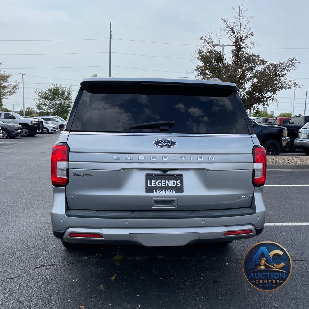 2022 Ford Expedition Max XLT