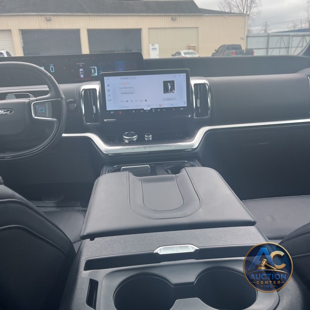 2025 Ford Expedition Max Platinum