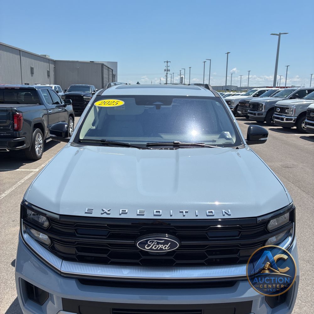 2025 Ford Expedition MAX Platinum