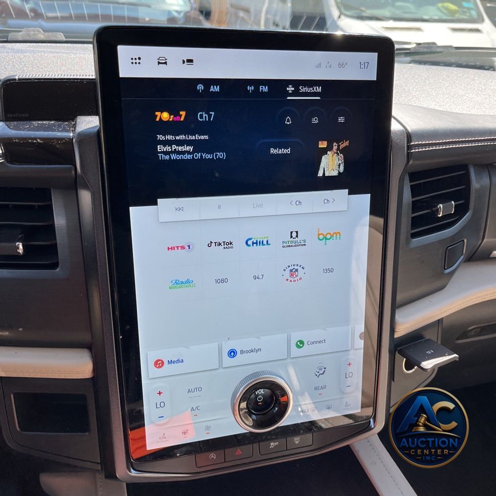 2022 Ford Expedition MAX Platinum