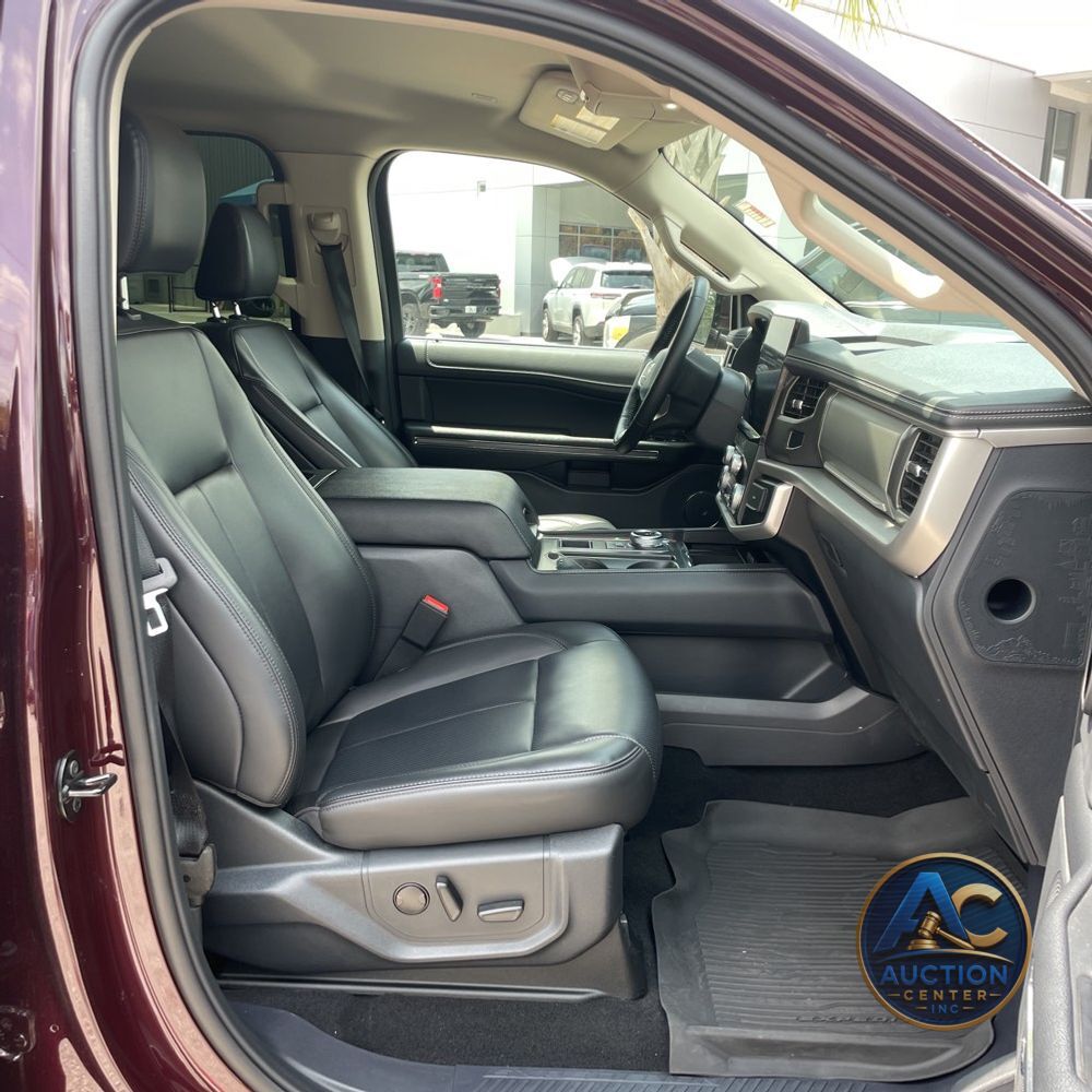 2024 Ford Expedition XLT