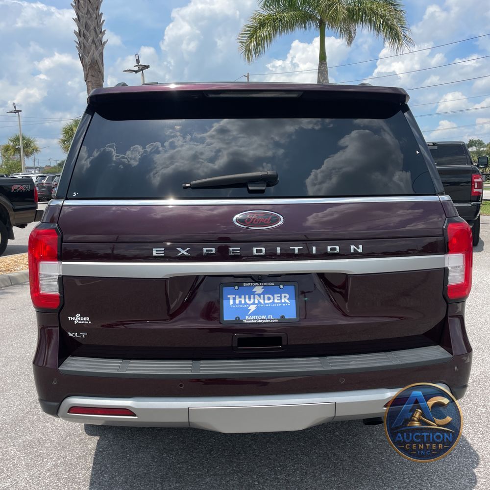 2024 Ford Expedition XLT