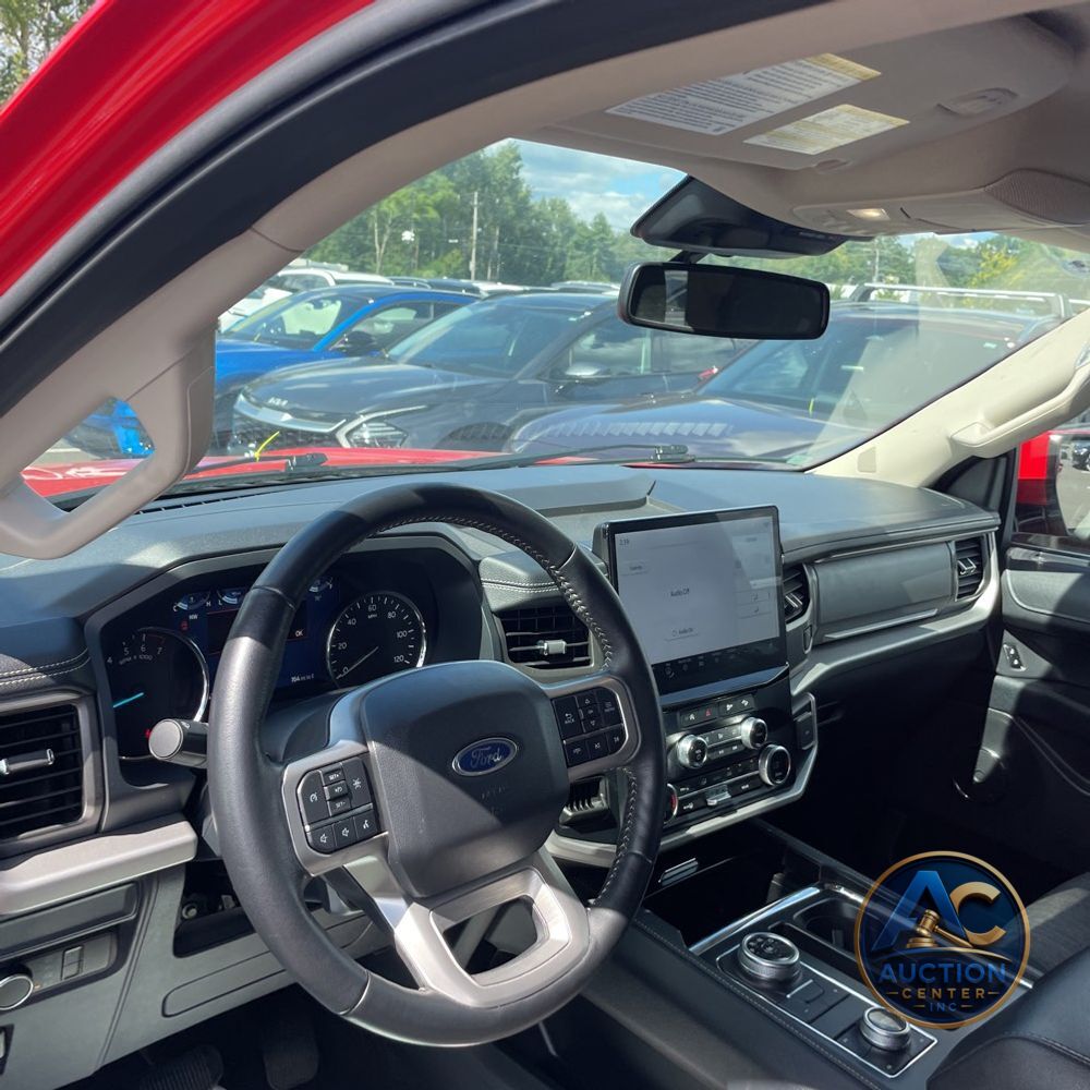 2024 Ford Expedition XLT