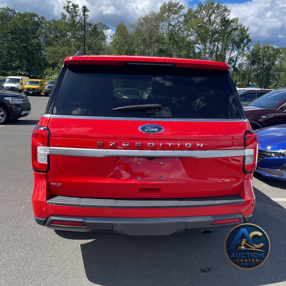 2024 Ford Expedition XLT