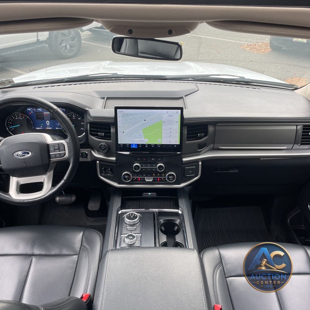2023 Ford Expedition XLT