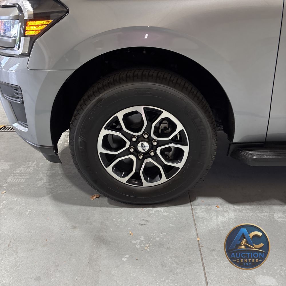 2024 Ford Expedition XLT