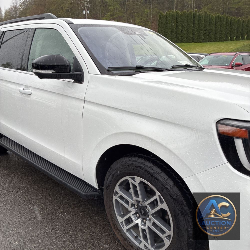 2025 Ford Expedition Active