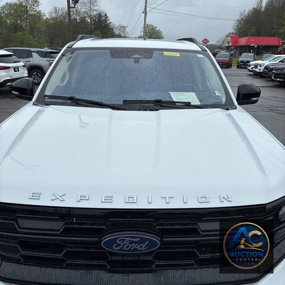 2025 Ford Expedition Active