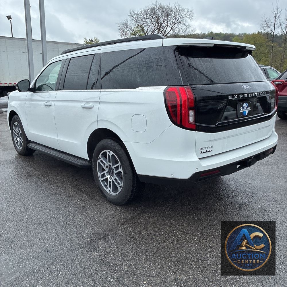 2025 Ford Expedition Active