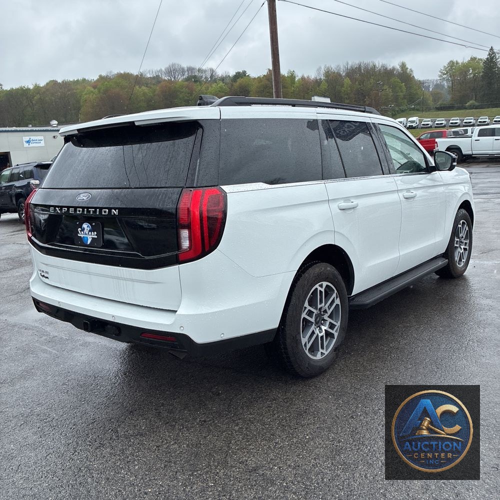2025 Ford Expedition Active