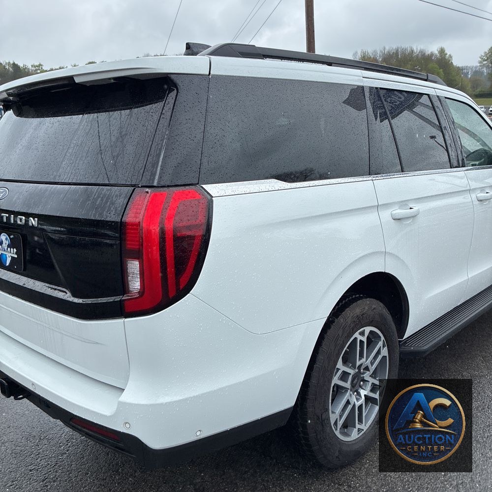 2025 Ford Expedition Active