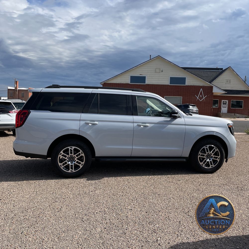 2025 Ford Expedition Active