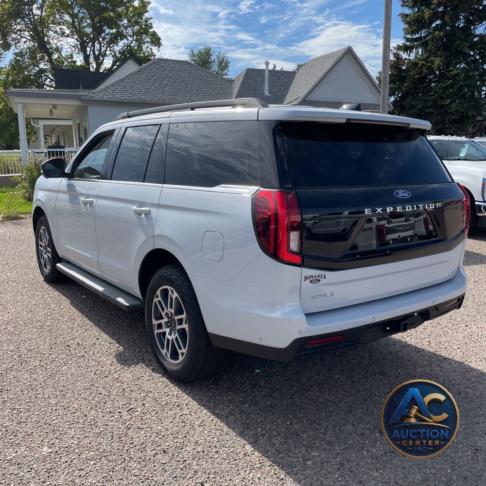 2025 Ford Expedition Active
