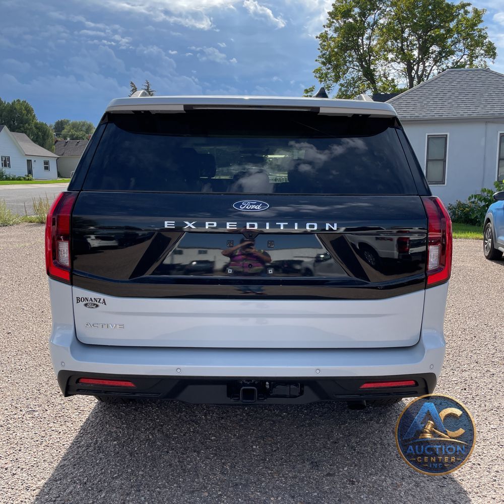 2025 Ford Expedition Active