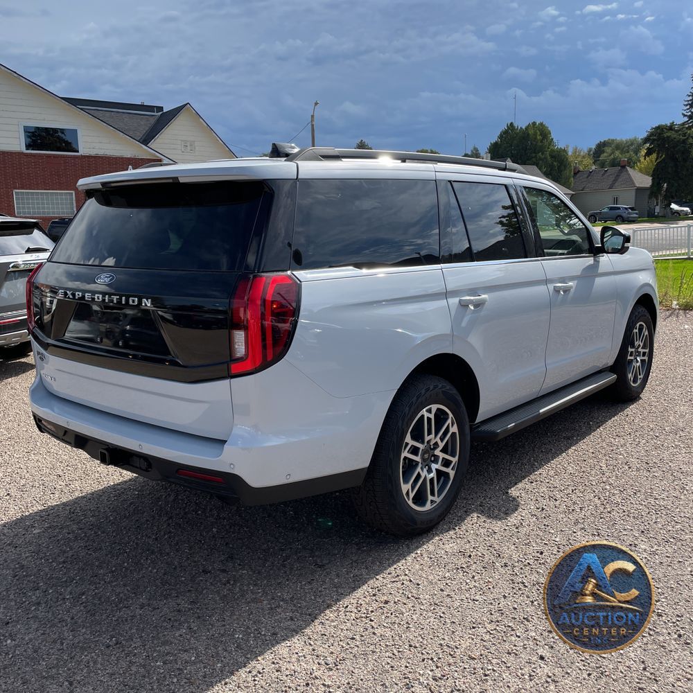 2025 Ford Expedition Active